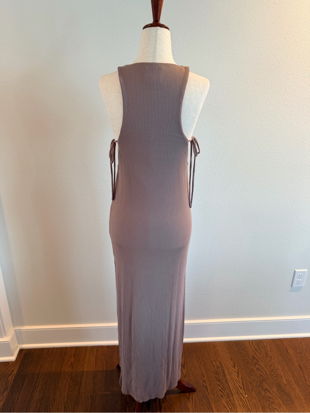 Privacy Please Ribbed Maxi Dress - Picture 3 of 4